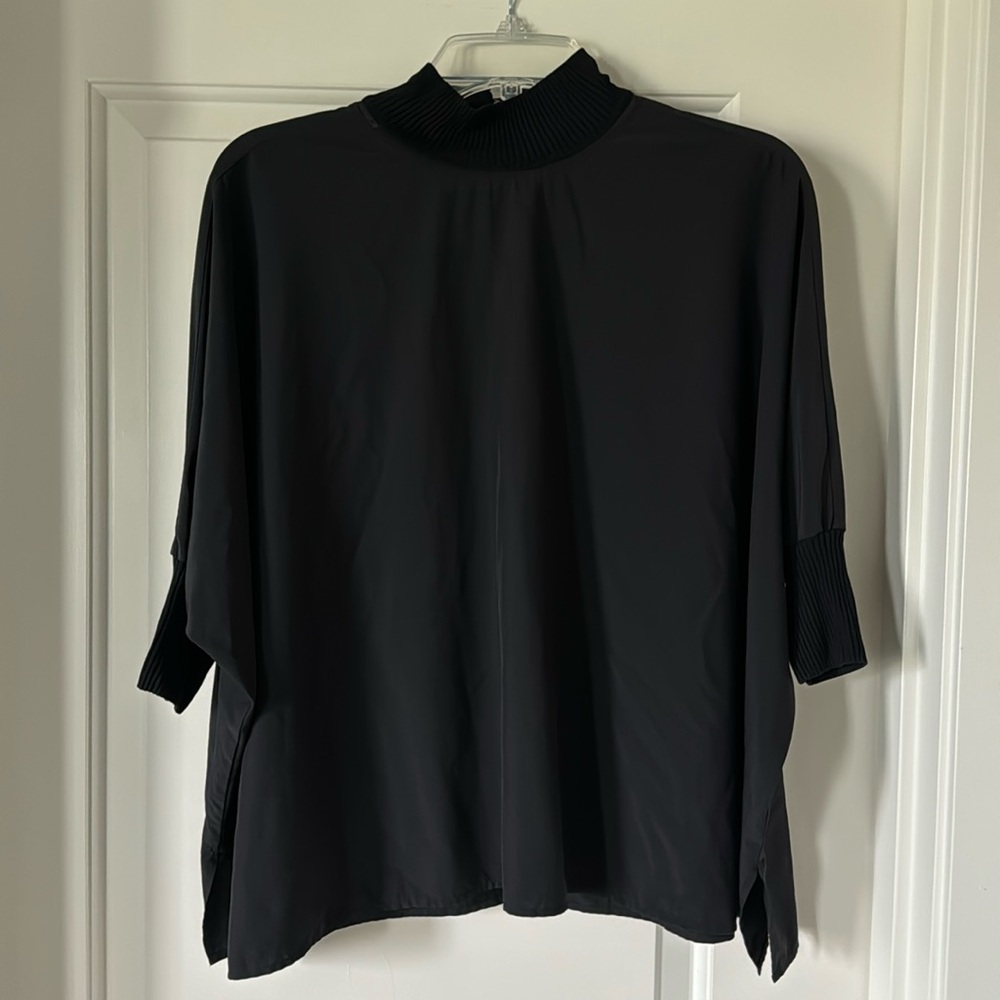 Athleta mock-neck swing top